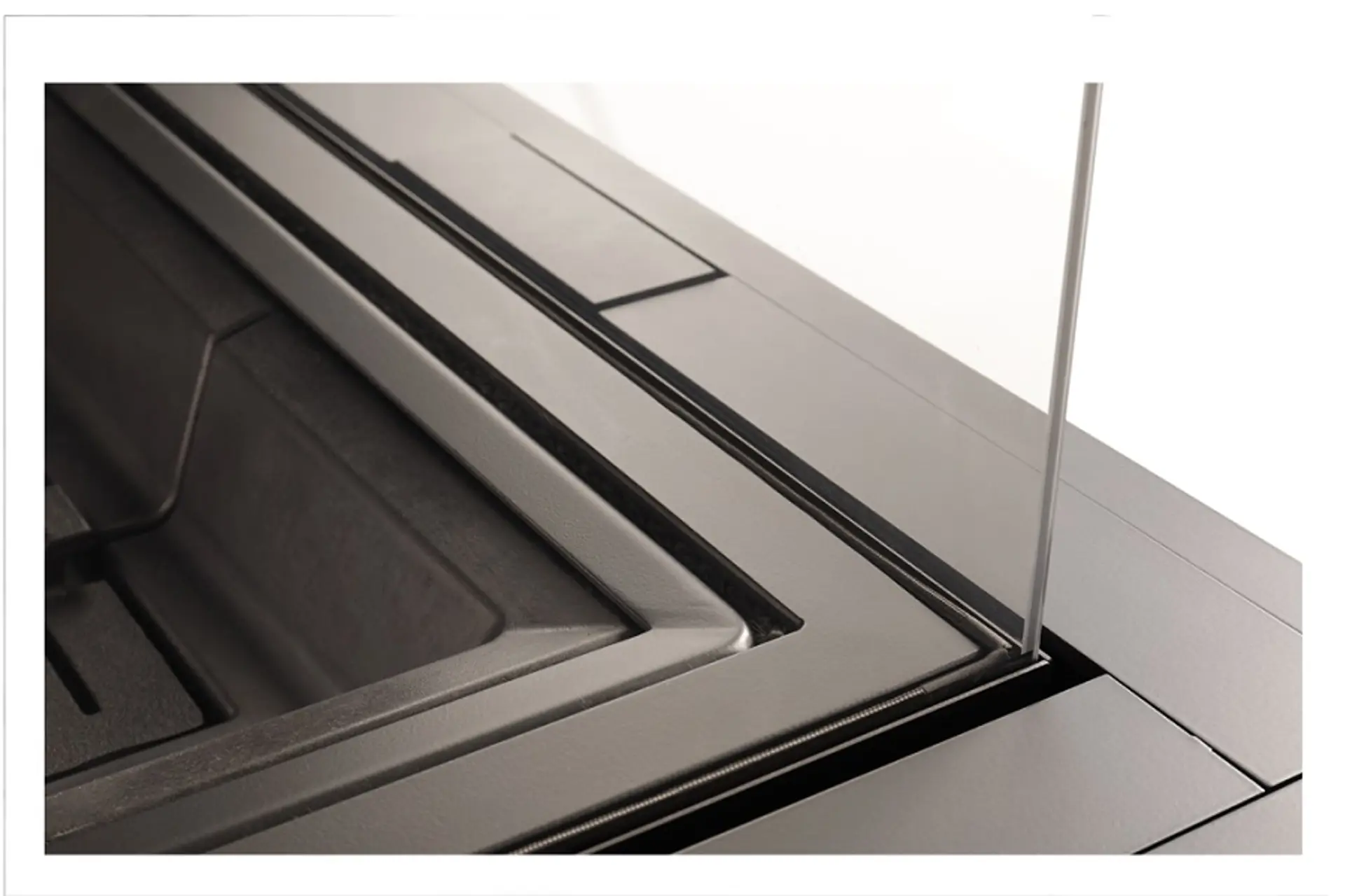 Spartherm_Premium_Triple_80x41x50_verzonken_deur.jpg