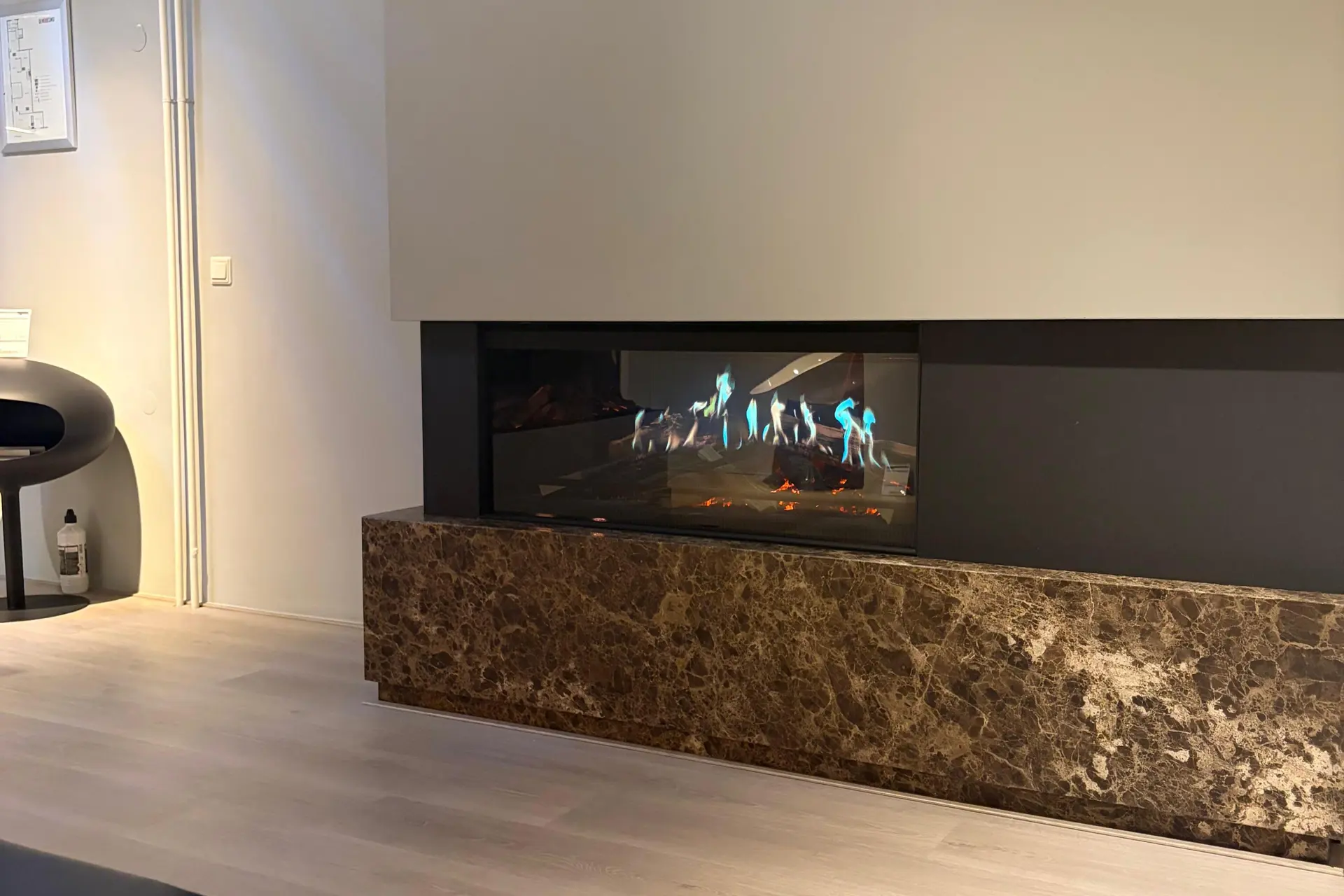 Kalfire E One 100F Show