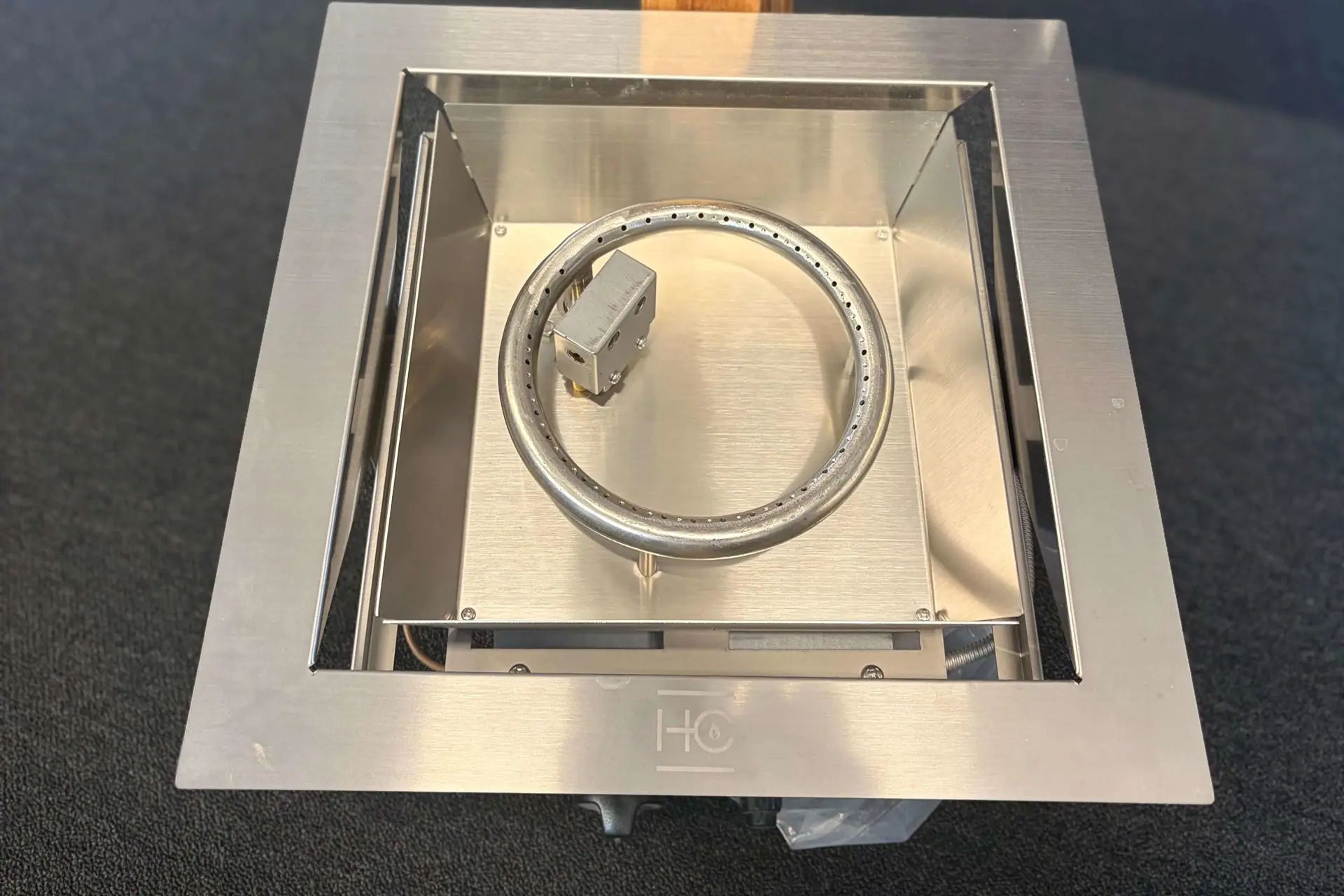 Happy Cocooning Inbouwbrander Vierkant Show